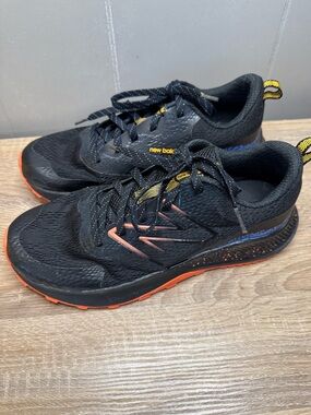 New Balance Dynasoft Nitrel v5 Trail Running Shoes Women’s Size 7 Black Orange